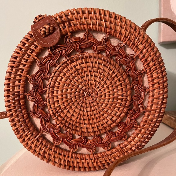 Accessories - Beautiful basket purse! Brand new. Worn twice.